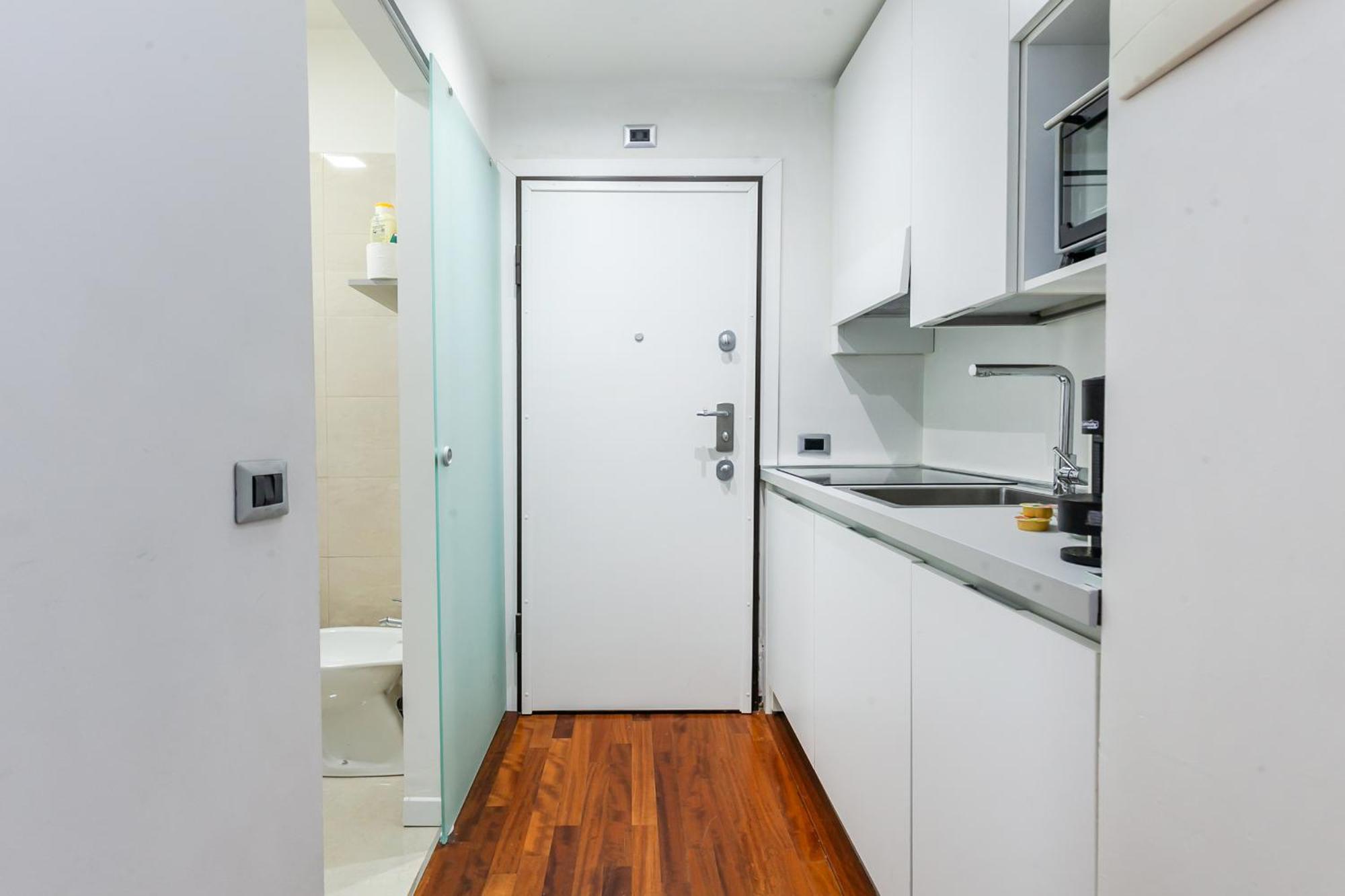 Stile E Comodita Nel Vivace Centro Di Appartement
