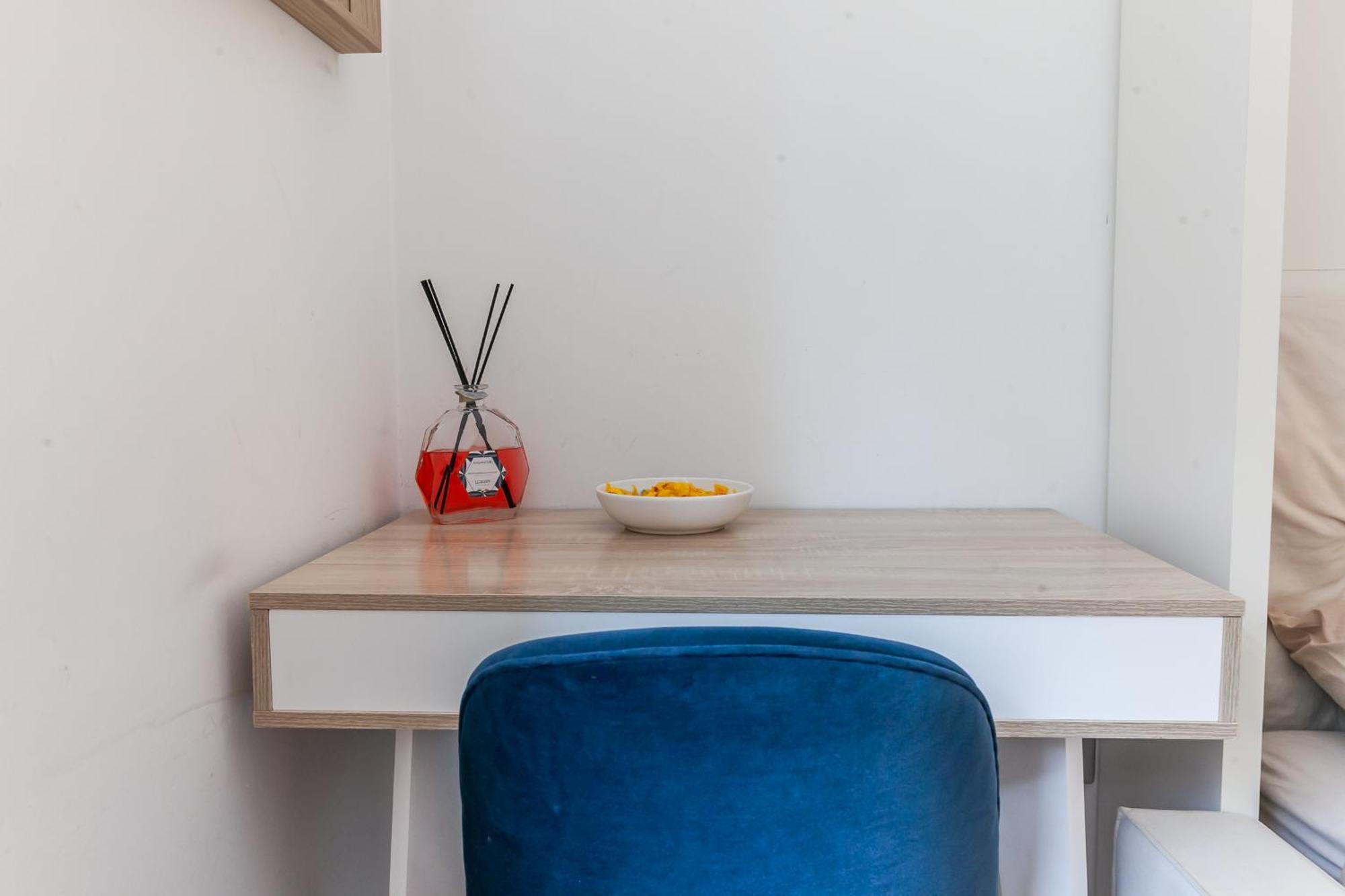 Stile E Comodita Nel Vivace Centro Di Appartement